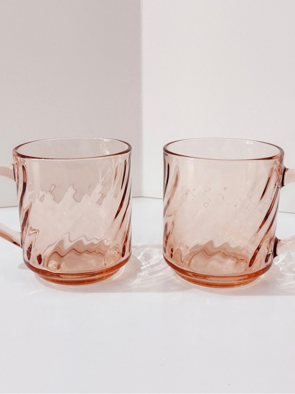 Set of 2 Arcoroc Rosaline Pink Swirl Glass Mugs with Handles